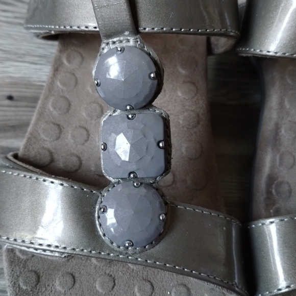 Orthaheel Vionic Albany Patent Leather Strap Jewel Slide Sandals Size 5 - Picture 4 of 6